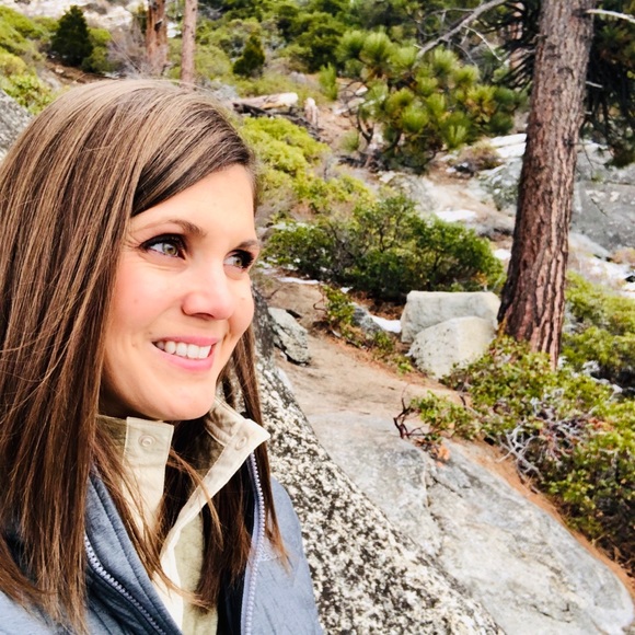 Meet your Posher, Shari - Picture 1 of 2